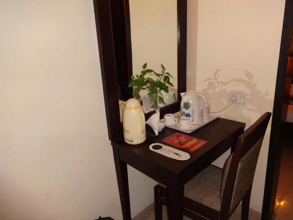 Hotel Gautam Residency Νέο Δελχί Δωμάτιο φωτογραφία
